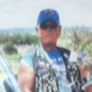 Meet your Posher, Dennis